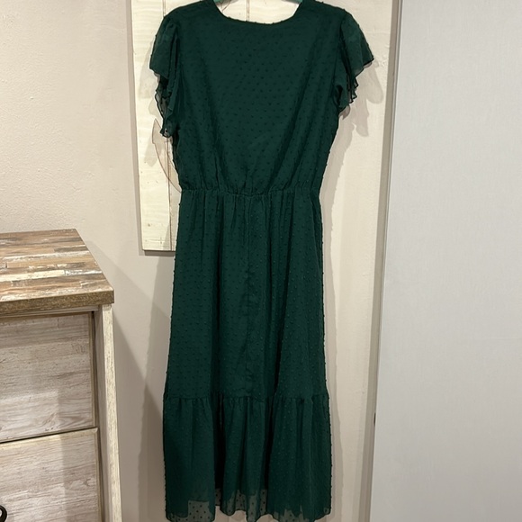 Forest Green midi dress in Medium NWT - Picture 2 of 4